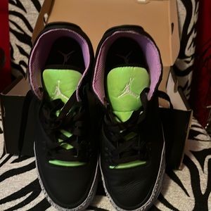 Air Jordan retro 3 black and purple Limited edition